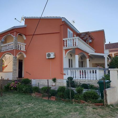 Apartments Martinovic By The Sea Kukljica Exterior foto