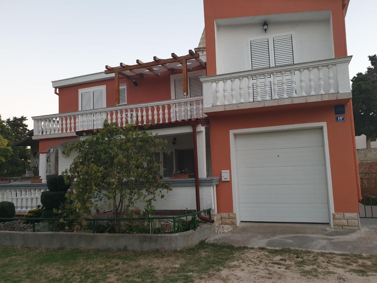 Apartments Martinovic By The Sea Kukljica Exterior foto